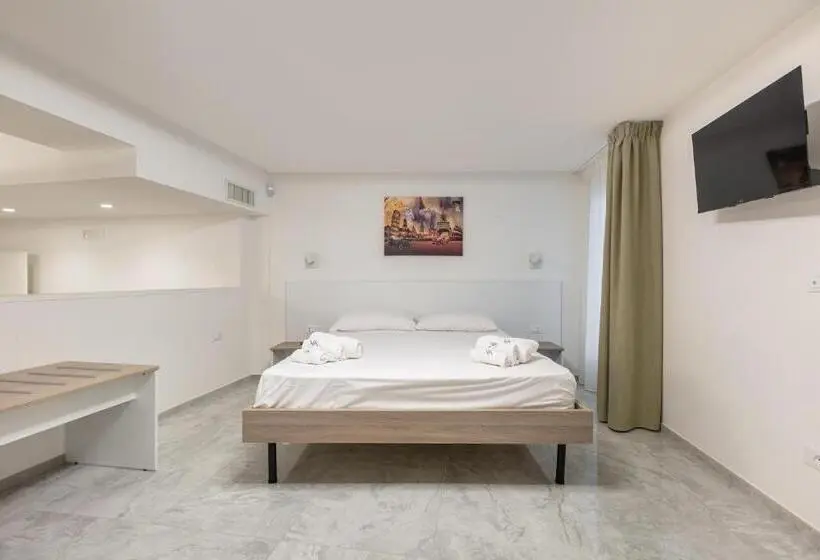 Standard Neljän Hengen Huone, Krono Relais