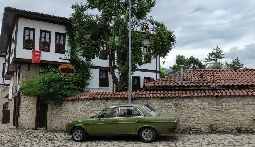 スタンダードシングルルーム, Yedekcioğlu Konak