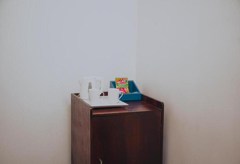 וילה עם חדר שינה אחד ובריכת שחיה, Hela Gedara