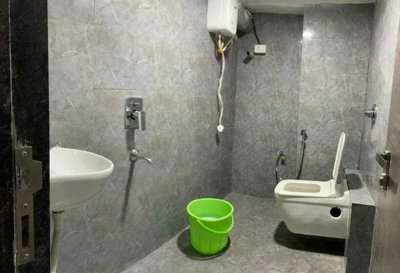 三人经典房间, Pop 91562  Park Palace