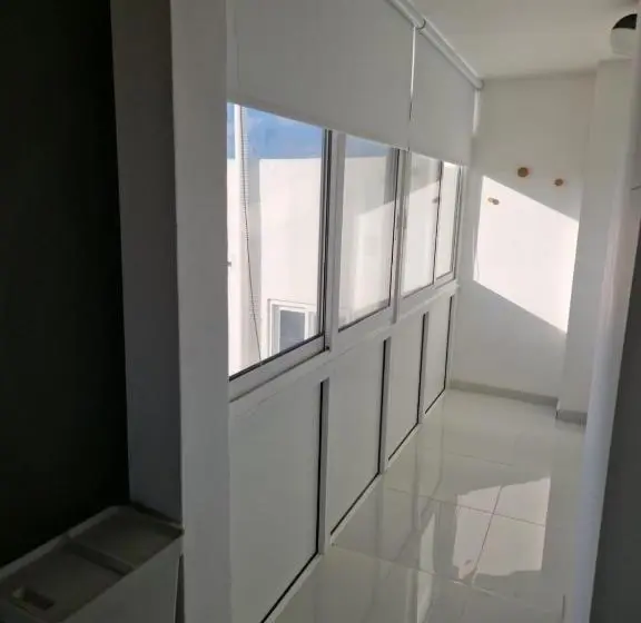 اتاق لوکس چهار تخته, Marina Studios