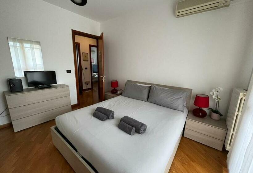 スタンダードルーム, Bedandbreakfast Eni Torri Lombarde San Donato Bbqueen