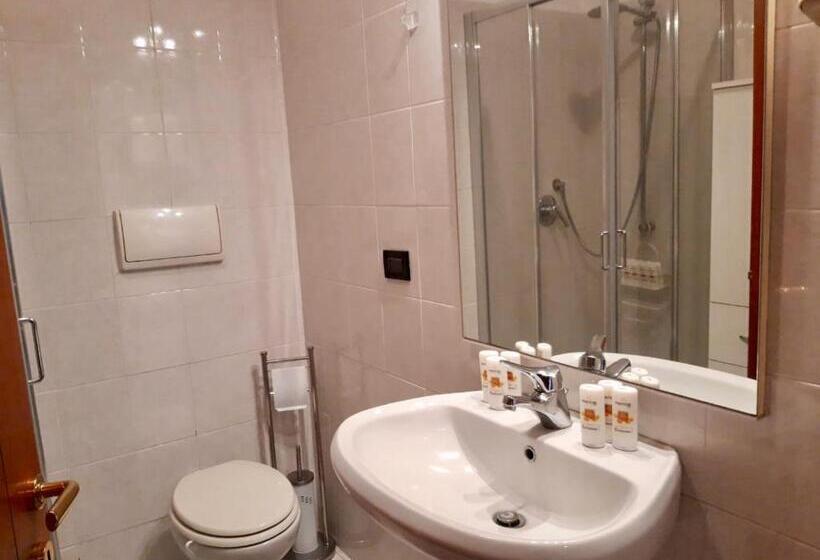 标准间带露台, Bedandbreakfast Eni Torri Lombarde San Donato Bbqueen