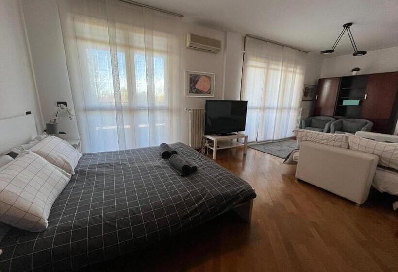 四人标准间, Bedandbreakfast Eni Torri Lombarde San Donato Bbqueen