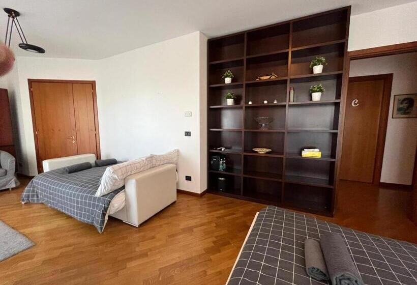 四人标准间, Bedandbreakfast Eni Torri Lombarde San Donato Bbqueen