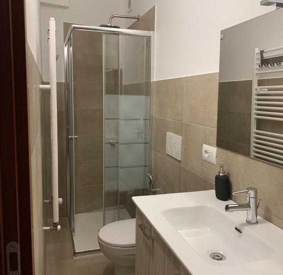 スタンダード４人部屋, Bedandbreakfast Eni Torri Lombarde San Donato Bbqueen