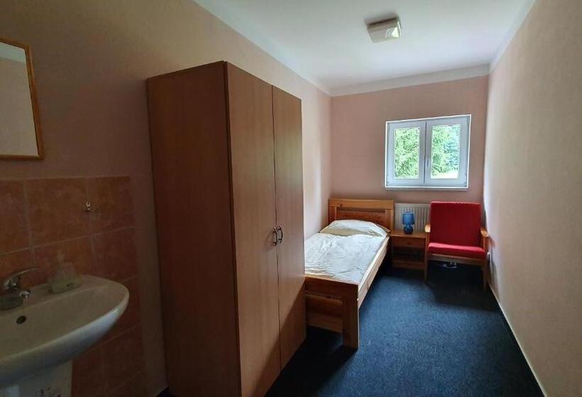 스탠다드 싱글 룸, Chata Na čiháku