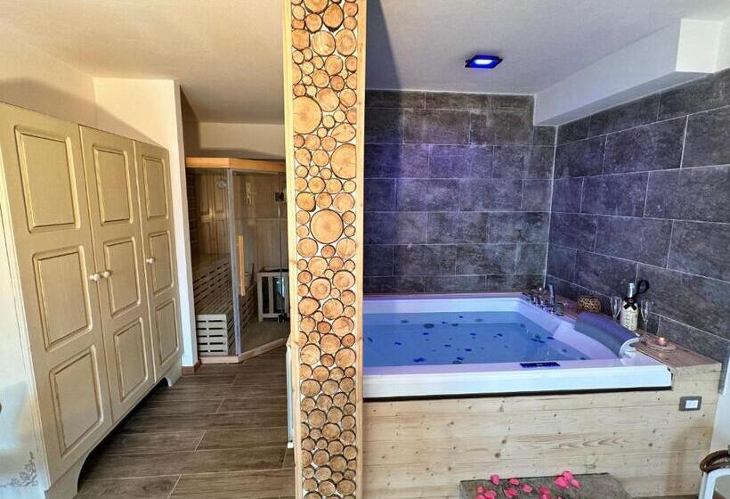 Люкс с гидромассажем, Residenza Riva Wellness Apartment Spa