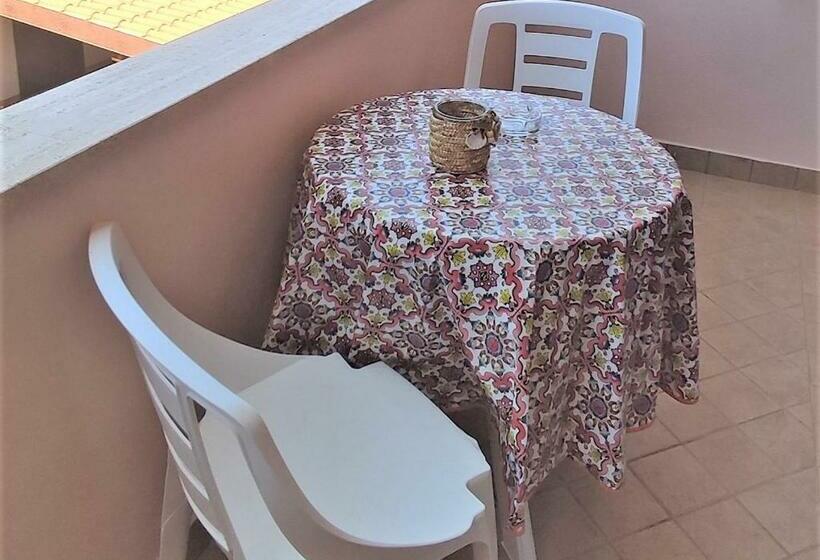 Номер Стандарт с Балконом, B&b Di Girolamo