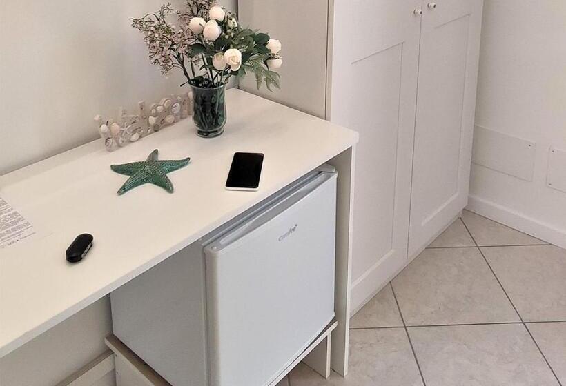 Номер Стандарт с Террасой, B&b Di Girolamo