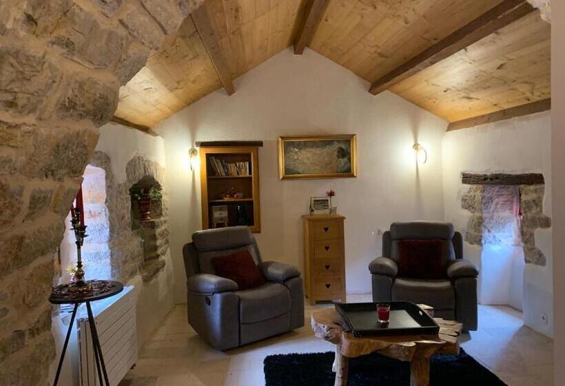 Номер Стандарт с Террасой, Manoir Du Charme Dans Les Gorges Du Tarn Causses Lozere