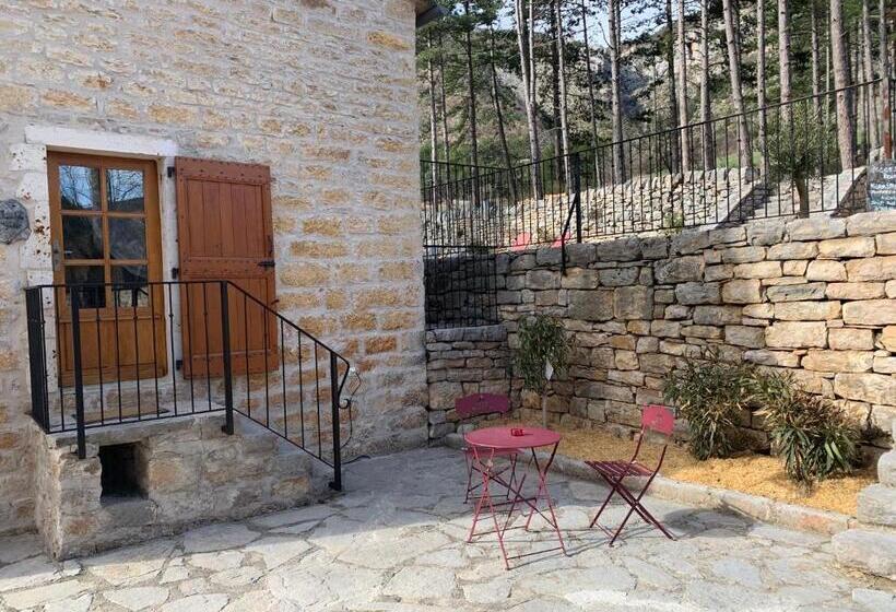 Люкс 2 Спальни, Manoir Du Charme Dans Les Gorges Du Tarn Causses Lozere