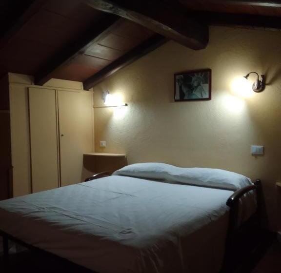 חדר סטנדרט לארבעה, L Oasi Di Juba