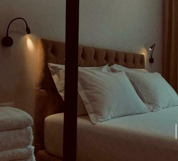 발코니 디럭스 룸, Merly