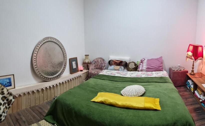 اتاق اکونومی, El Sol