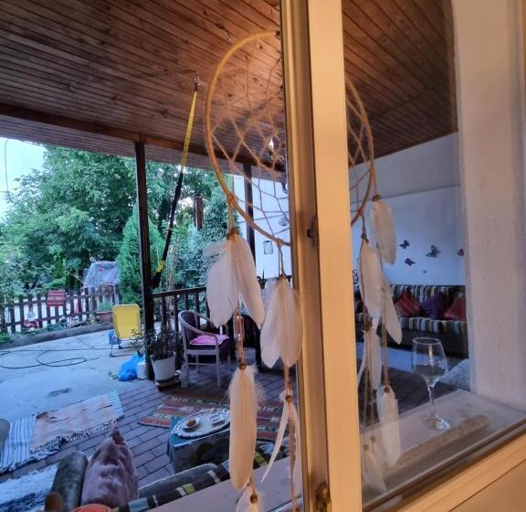 اتاق اکونومی, El Sol