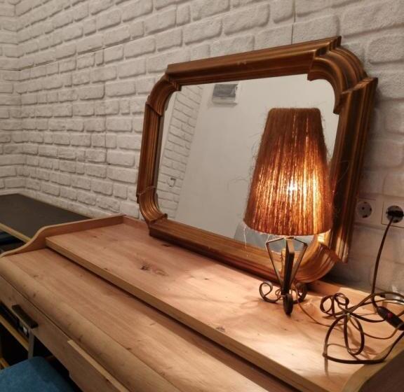 استودیوی لوکس, El Sol