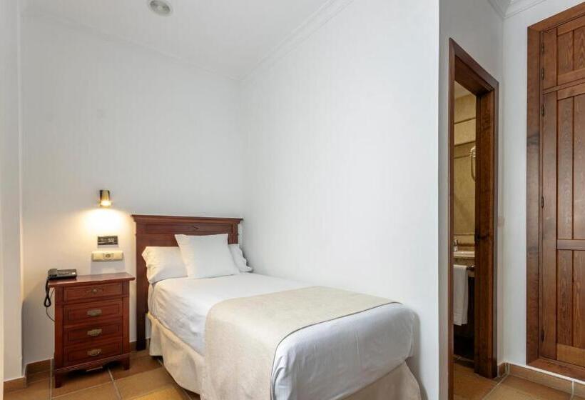 Номер Стандарт Индивидуальный, Hostal La Muralla