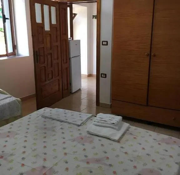 آپارتمان 1 خوابه با چشم‌انداز باغ, Villa Balliu