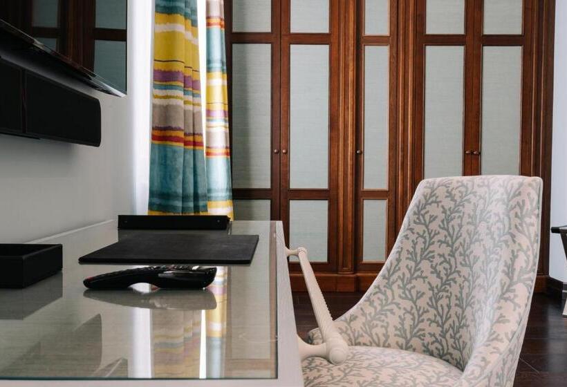 سوییت لوکس, Resort Al Forte