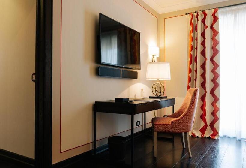 سوییت, Resort Al Forte