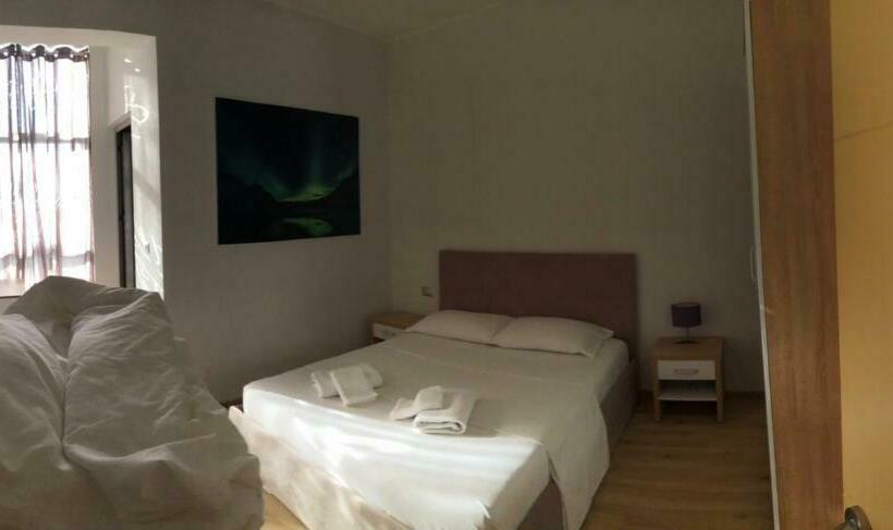 스탠다드 룸, Aulona