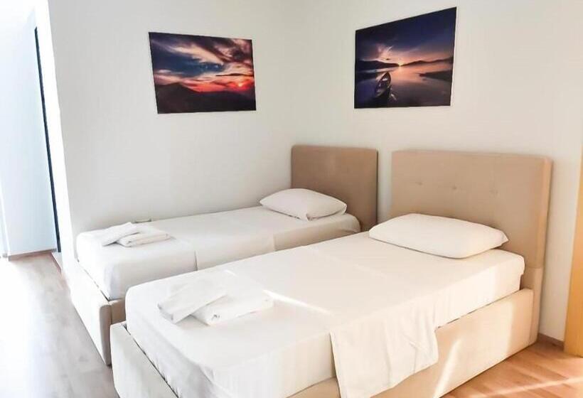 스탠다드 룸, Aulona