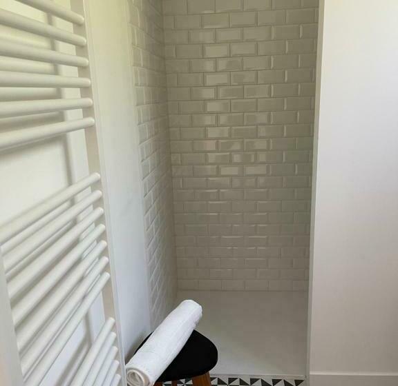 Номер Стандарт Вид на Сад, Ostal 158