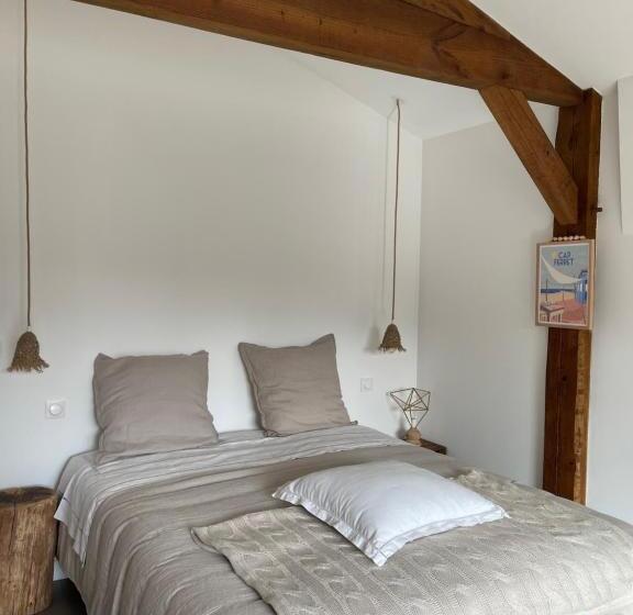 Номер Стандарт Вид на Сад, Ostal 158