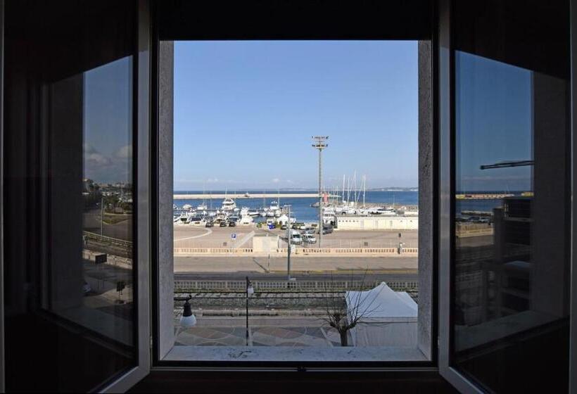 إستوديو قياسى مطل على البحر, Les Suites Corso Roma