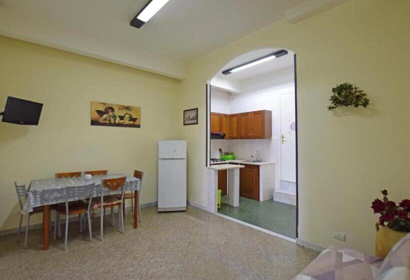 شقة غرفة نوم واحدة مزودة بشُرفة, Les Suites Corso Roma