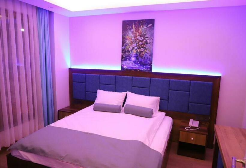 デラックススイート, Seyir Yeri Otel
