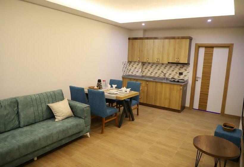 デラックススイート, Seyir Yeri Otel
