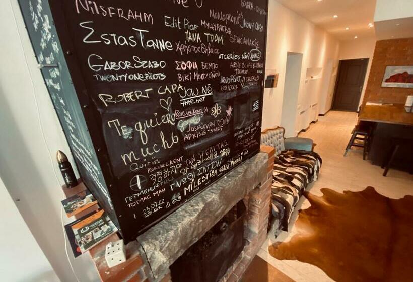 تختخواب در اتاق مشترک, Boutique Hostel Cesis X