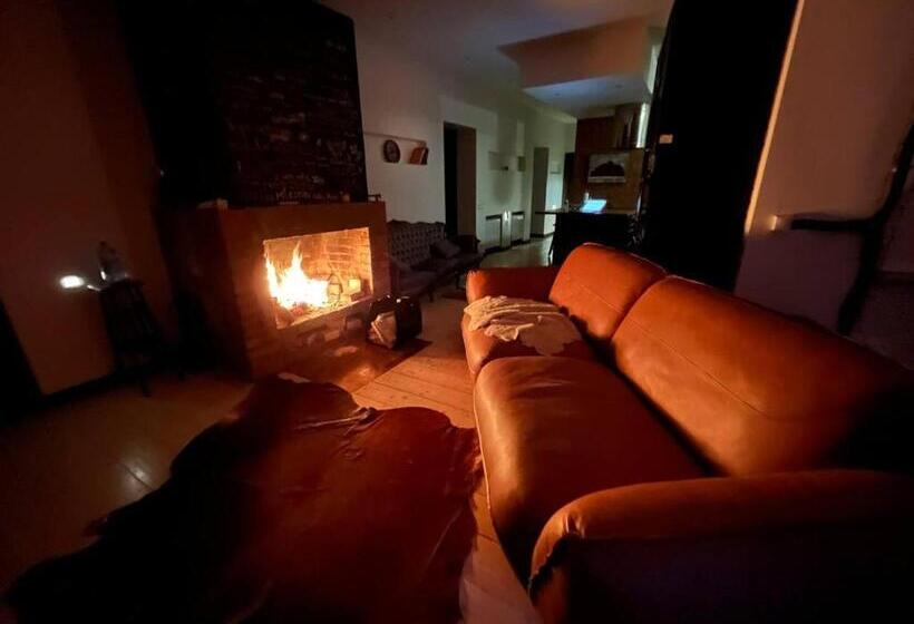 اتاق استاندارد با بالکن, Boutique Hostel Cesis X