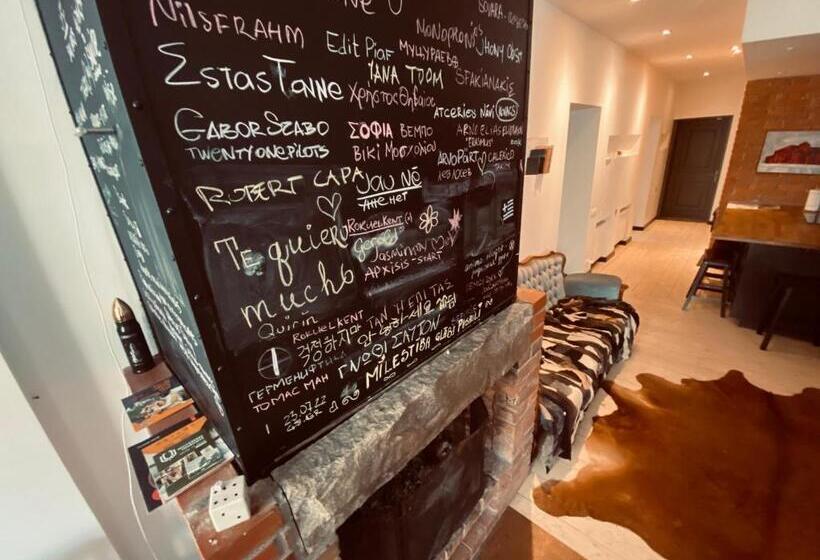 اتاق استاندارد با بالکن, Boutique Hostel Cesis X