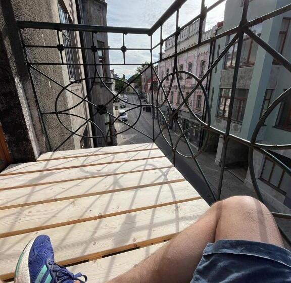 اتاق استاندارد با بالکن, Boutique Hostel Cesis X