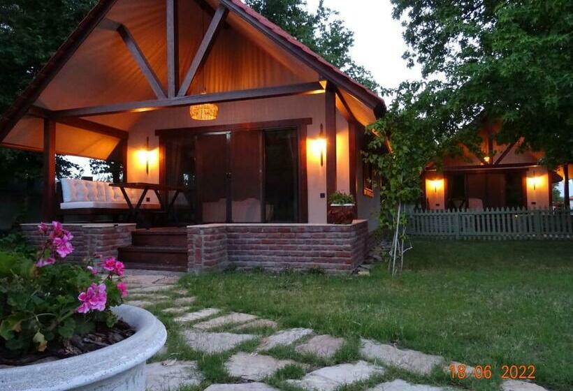 Pokój Standard, Gaia Koru Bungalows