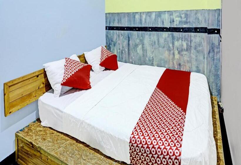 غرفة قياسية سرير كينج, Oyo 91363 Lia Stay Syariah