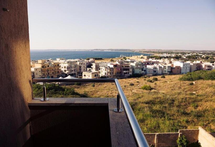 חדר סופריור לשלושה עם נוף לים, Le Stanze Di Nina