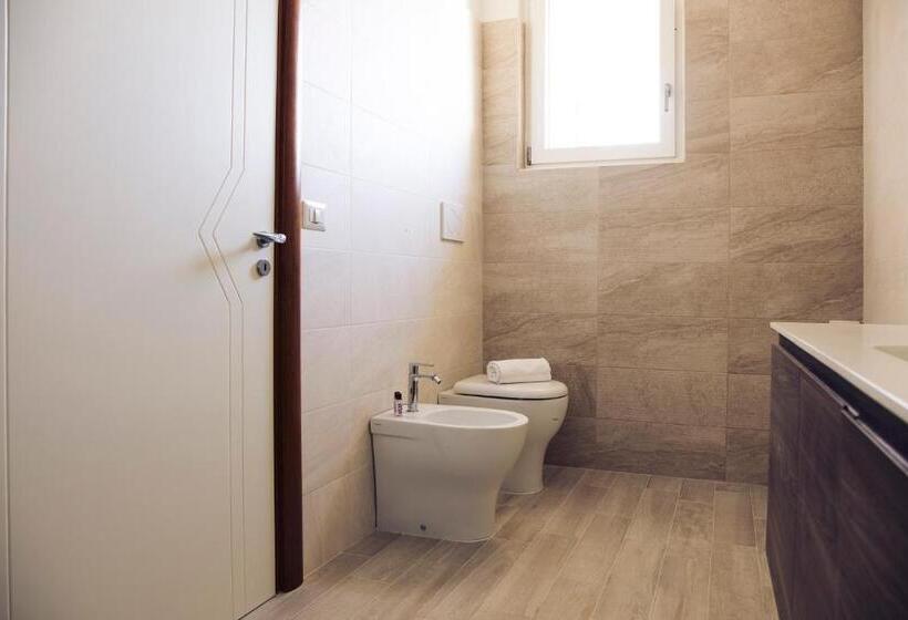 חדר סופריור לשלושה עם נוף לים, Le Stanze Di Nina