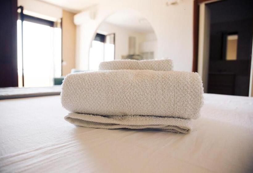 סטודיו דלוקס, Le Stanze Di Nina