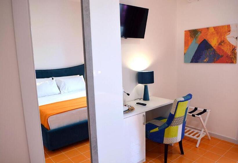 غرفة قياسية مزوَّدة بتراس, Andrea Room&breakfast