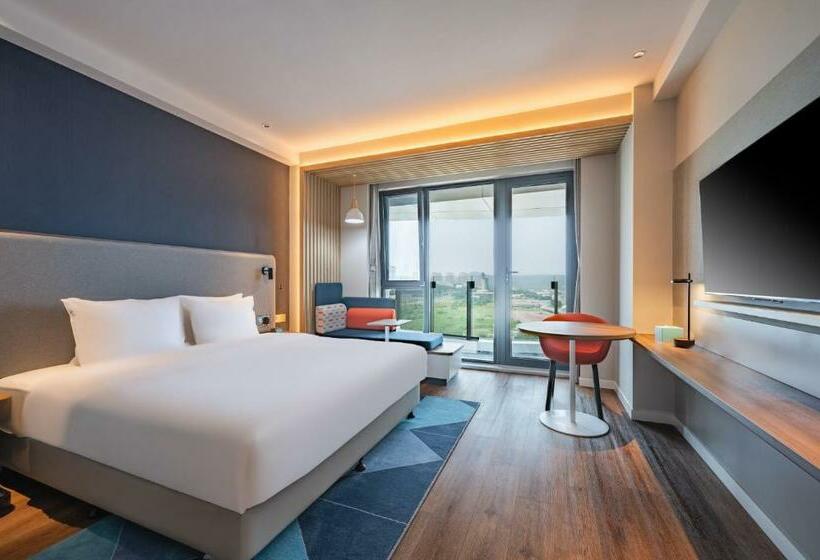 キングサイズベッドのスタンダードルーム, Holiday Inn Express Huludao Seaview By Ihg