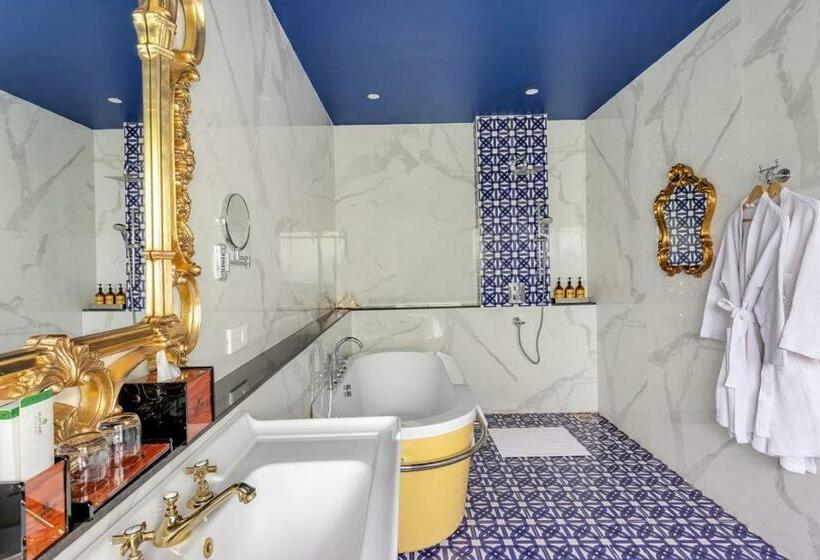 בקתה, Mayfair On Sea, Morjim Beach, Goa