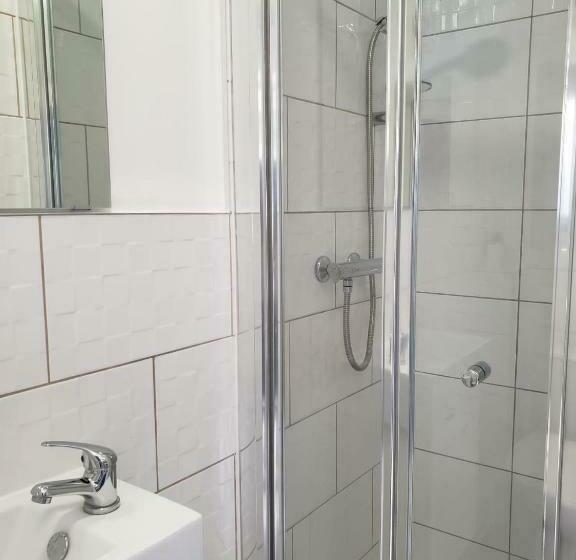 스탠다드 싱글 룸, Vibrant Single Room Only For One Adult