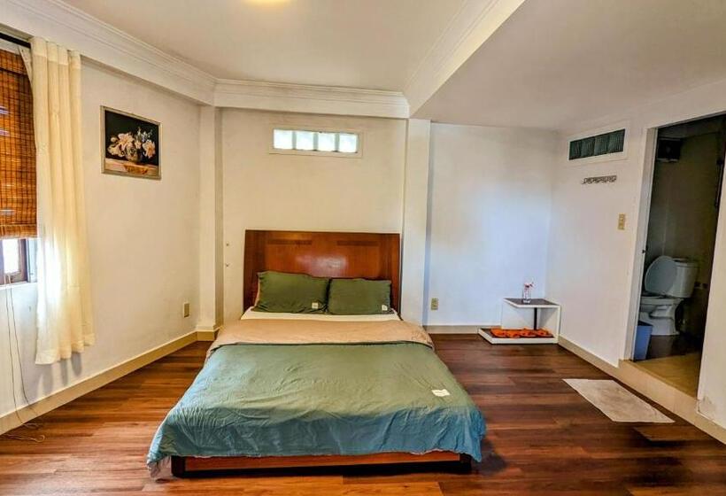 اتاق لوکس با بالکن, Wasabi House Homestay Bên Chợ đà Lạt