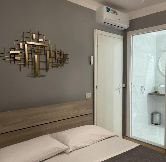 اتاق استاندارد, Marinas