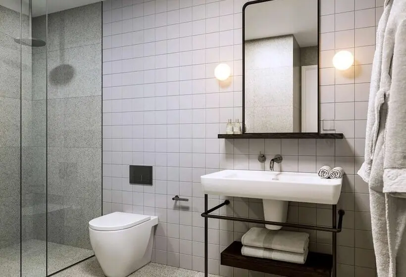 プレステージルーム, Mercure Pakenham