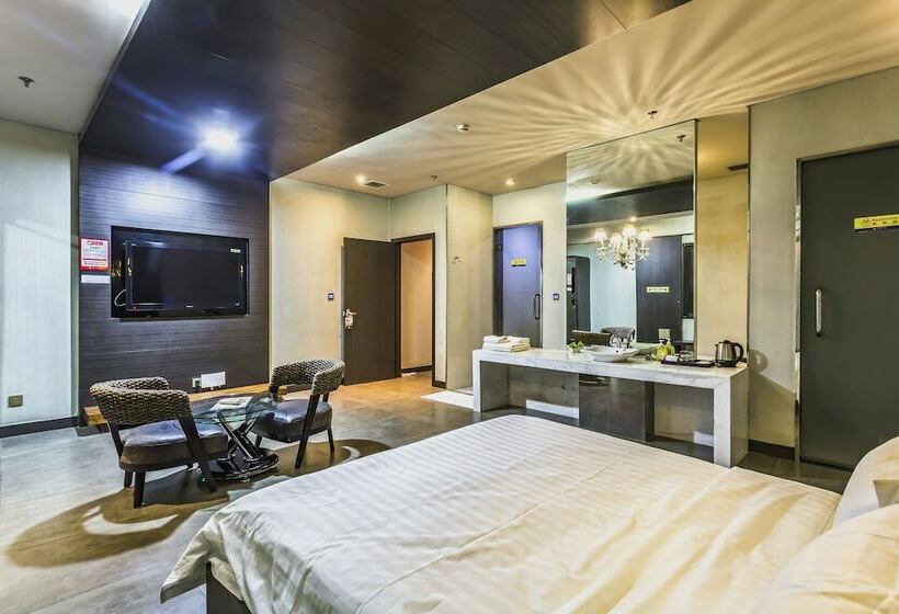 غرفة ديلوكس, Hengbo